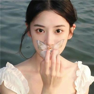 云端日记纪海报